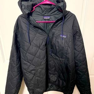Like new mens Patagonia down jacket